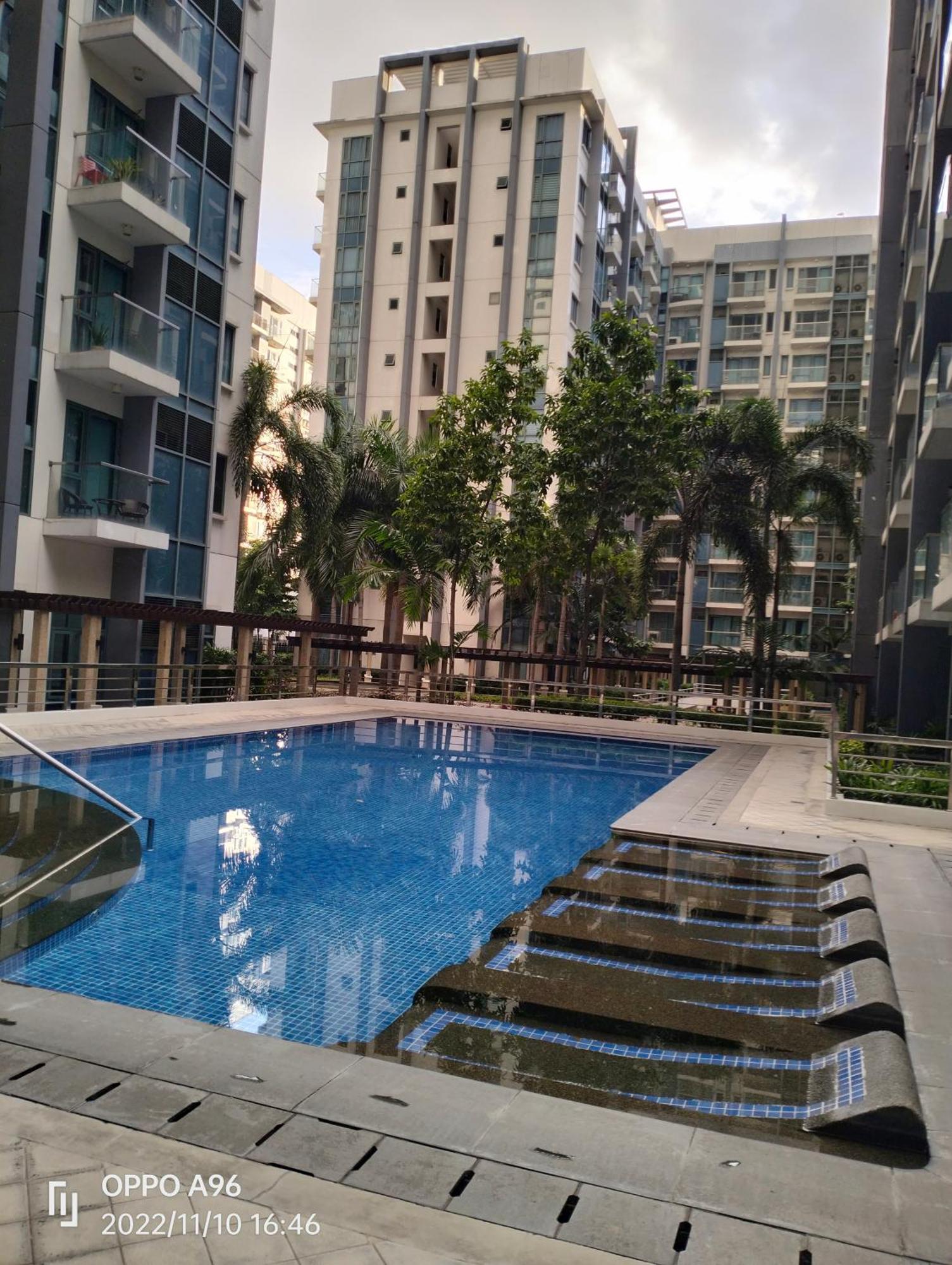 Condotel Near Airport Pasay Esterno foto