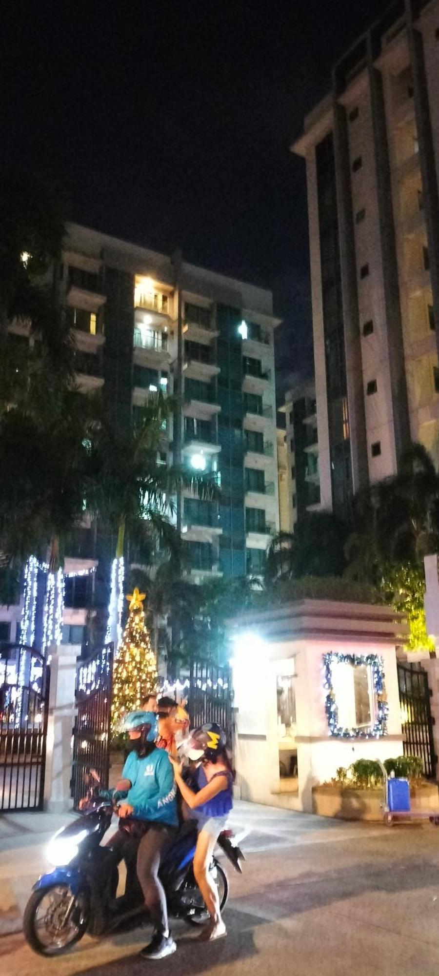 Condotel Near Airport Pasay Esterno foto